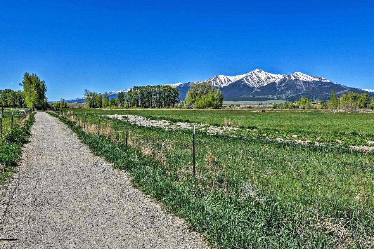 Ranch-Style Retreat In Downtown Buena Vista! Villa Luaran gambar
