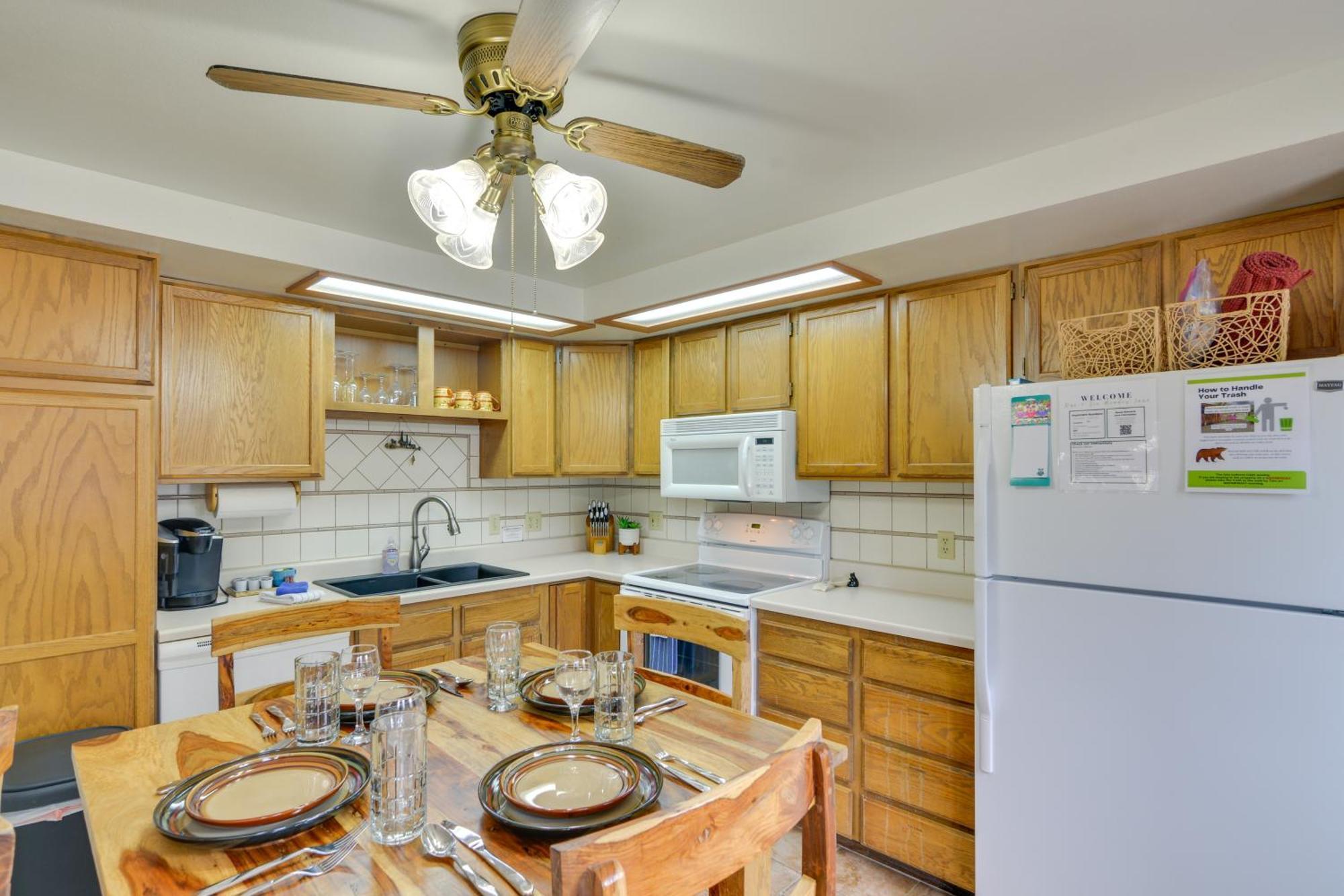 Ranch-Style Retreat In Downtown Buena Vista! Villa Luaran gambar